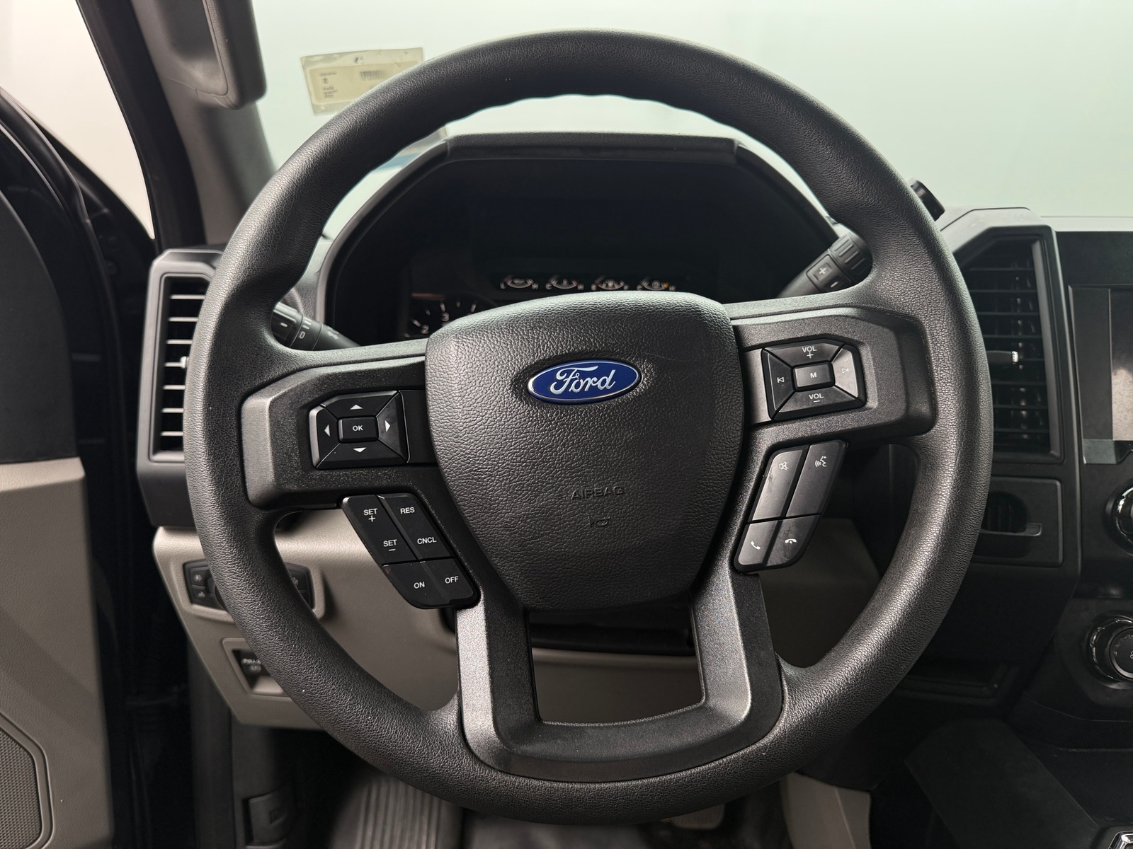 Thumbnail: 2020 Ford Econoline - 5