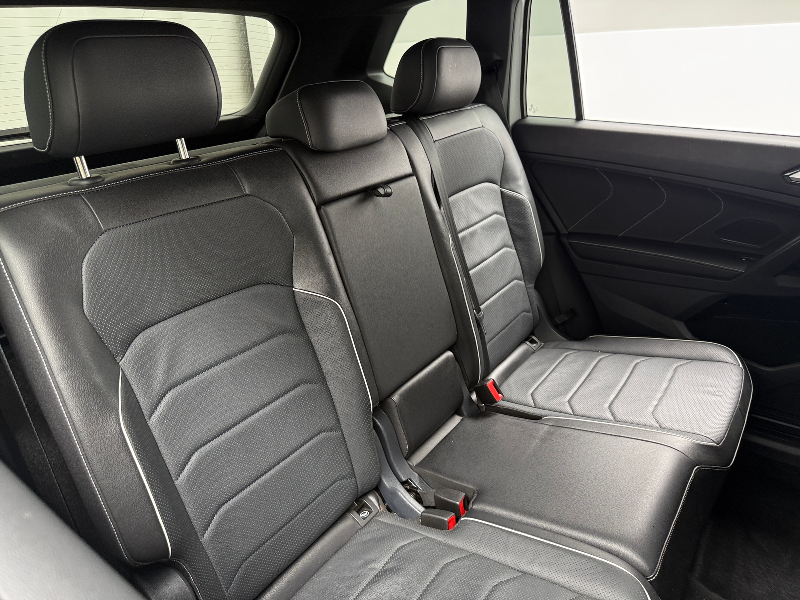 Thumbnail: 2024 Volkswagen Tiguan - 5