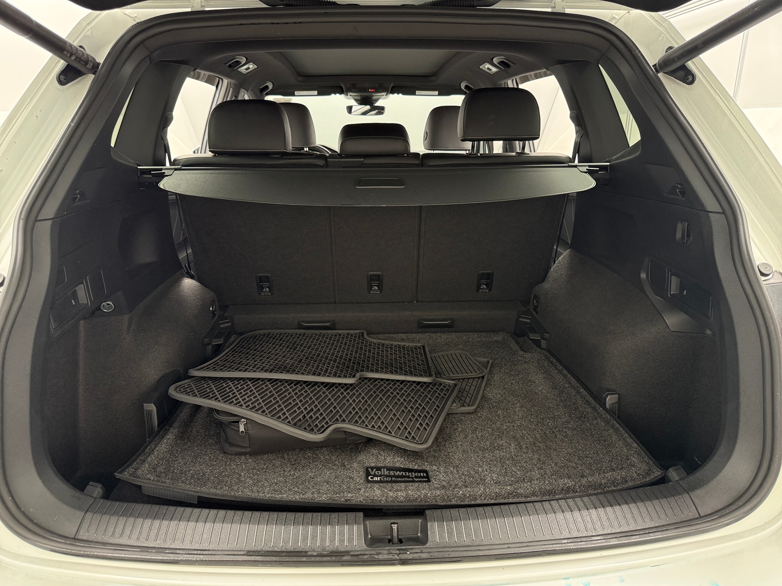 Thumbnail: 2024 Volkswagen Tiguan - 6
