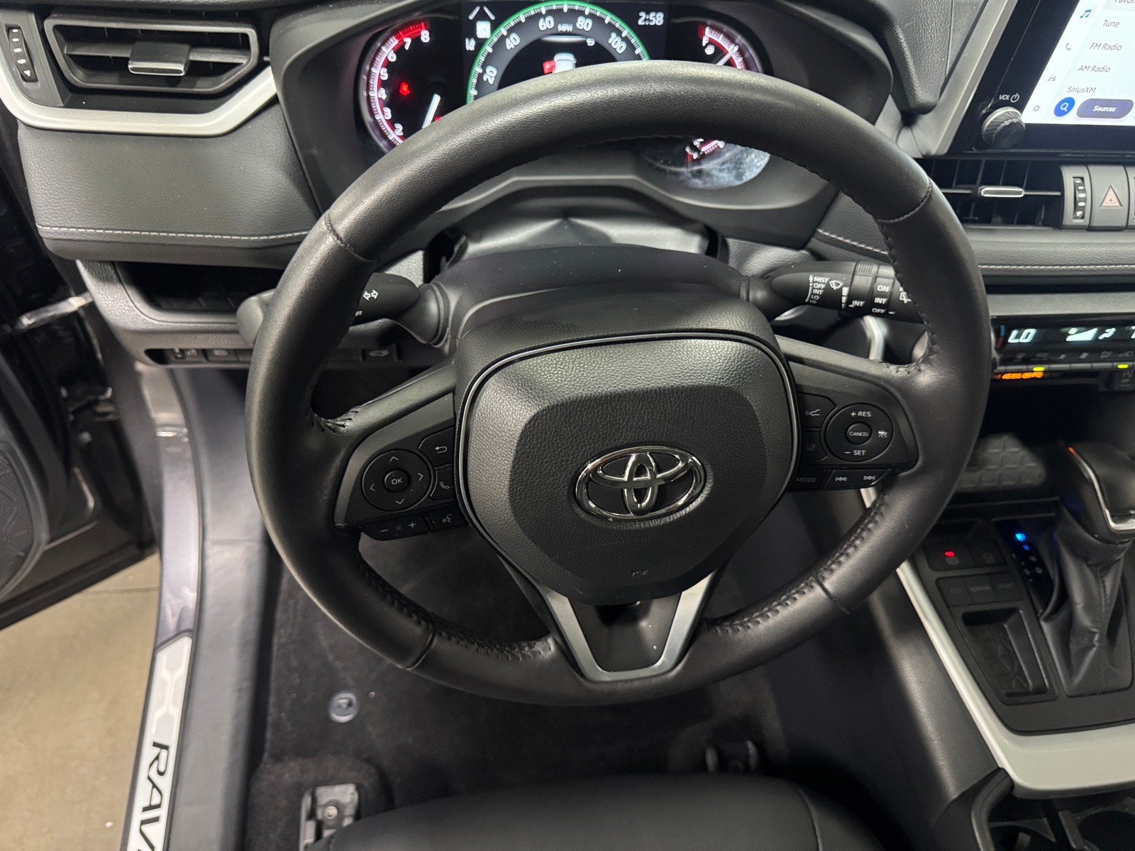 Thumbnail: 2024 Toyota RAV4 - 4