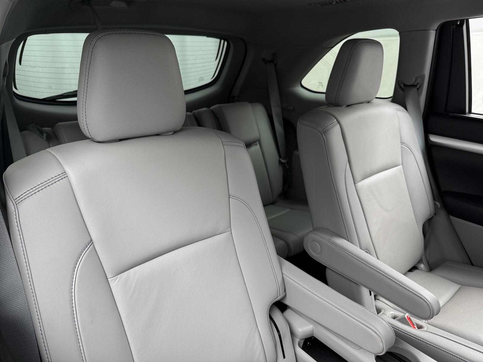 Thumbnail: 2019 Toyota Highlander - 6