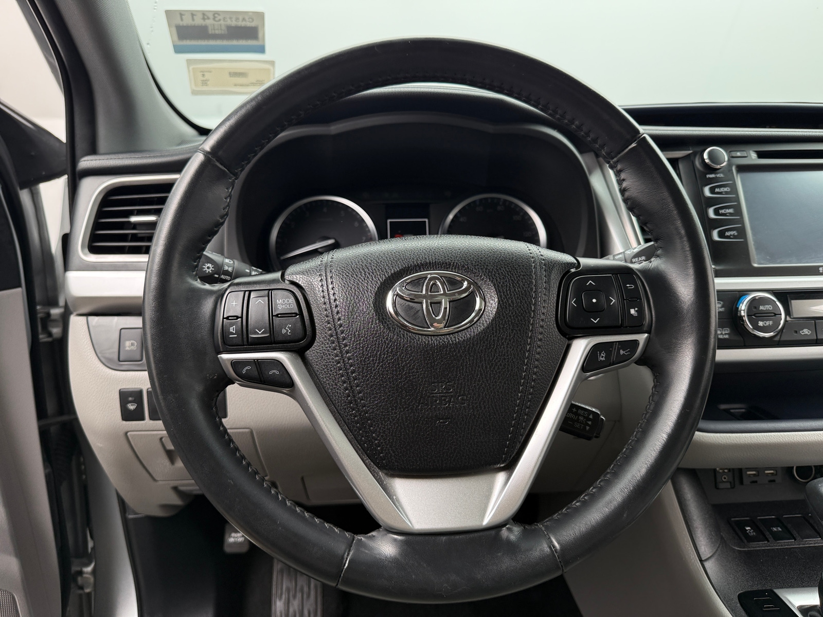 Thumbnail: 2019 Toyota Highlander - 5