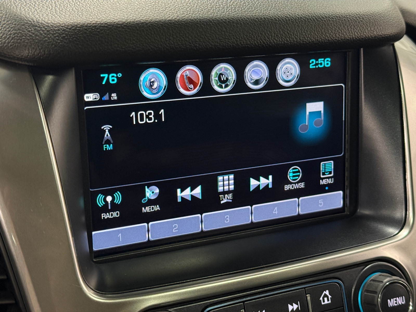 Thumbnail: 2017 Chevrolet Tahoe - 3