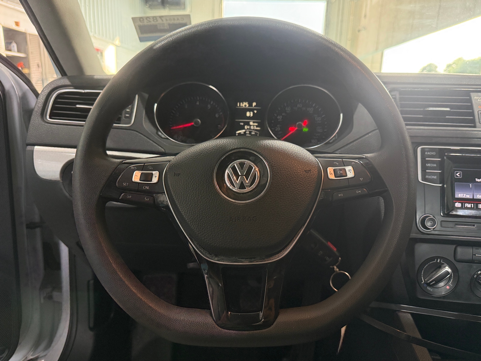 Thumbnail: 2017 Volkswagen Jetta - 5