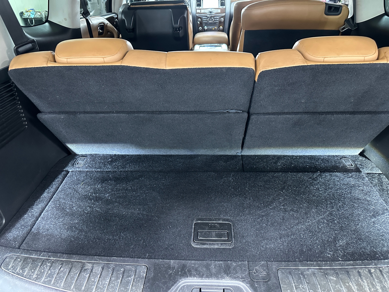 Thumbnail: 2017 INFINITI QX80 - 6