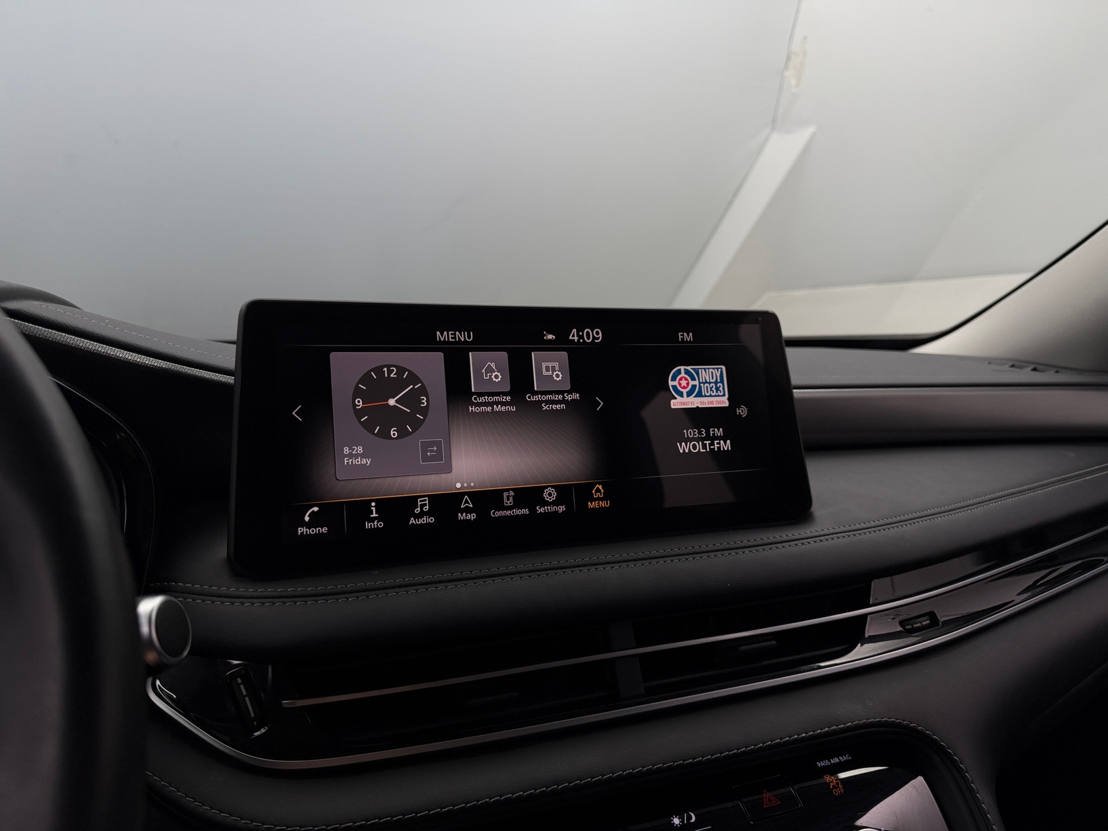 Thumbnail: 2023 INFINITI QX60 - 3