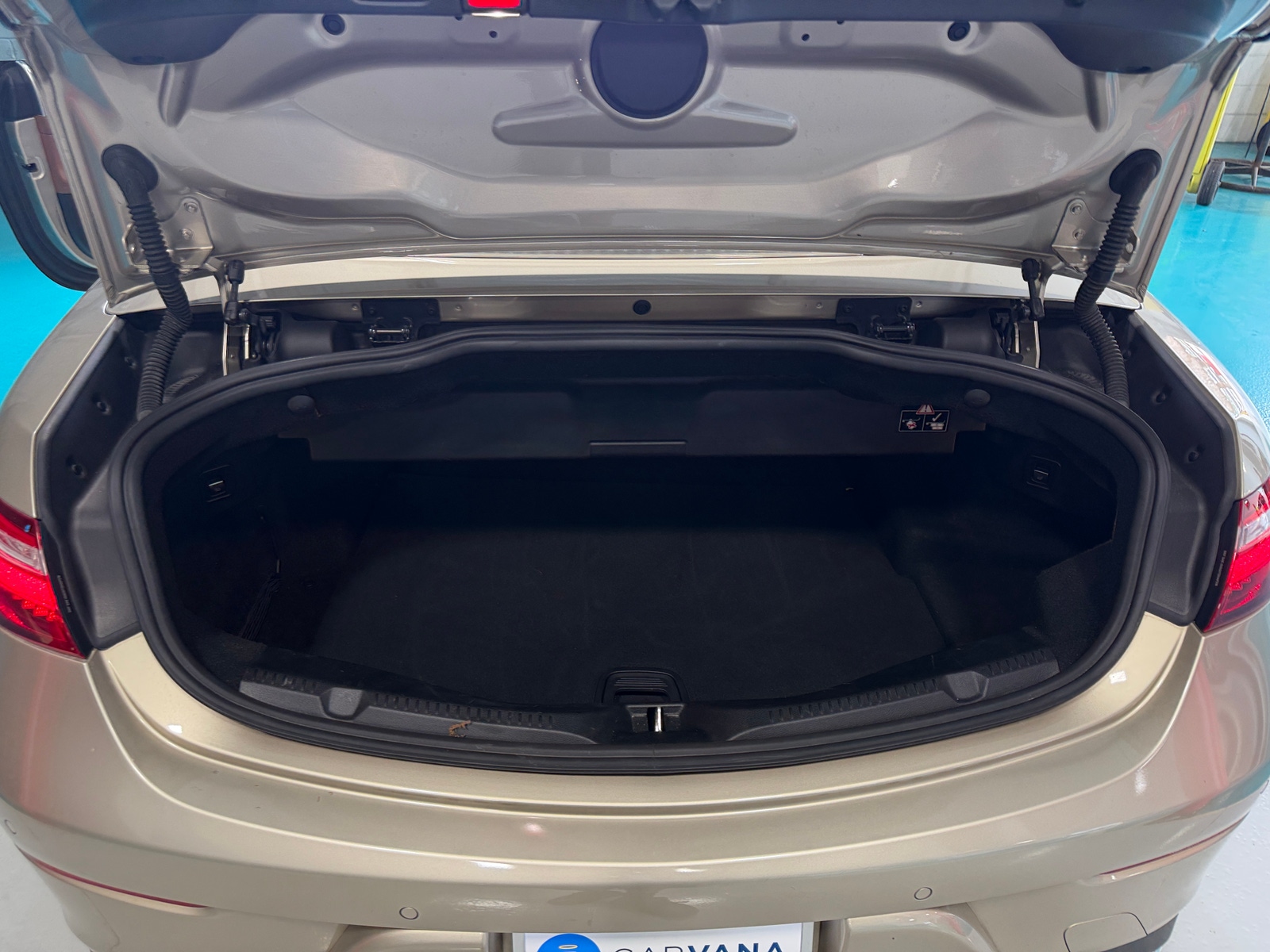 Thumbnail: 2019 Mercedes-Benz E-Class - 6