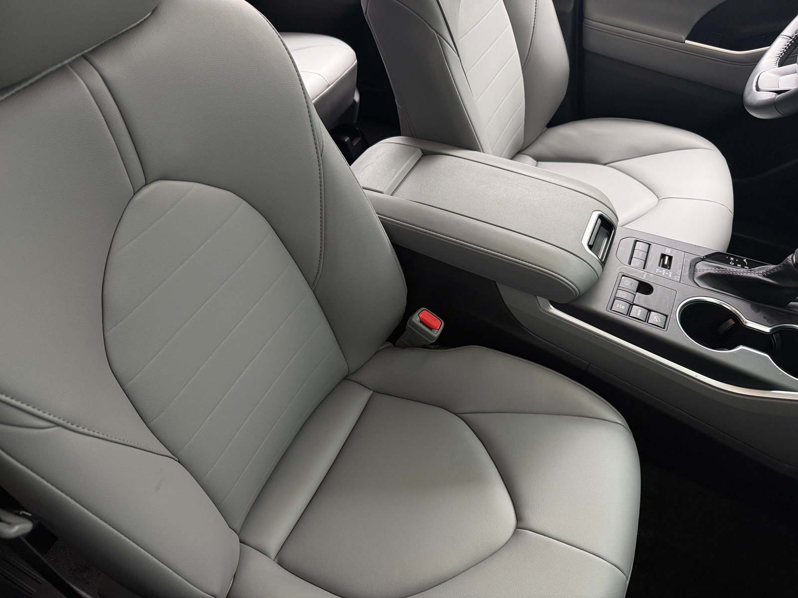 Thumbnail: 2026 Toyota Highlander - 2