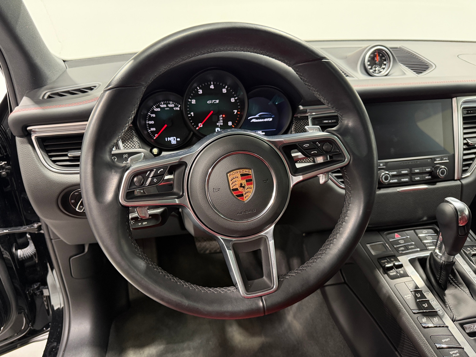Thumbnail: 2018 Porsche Macan - 5