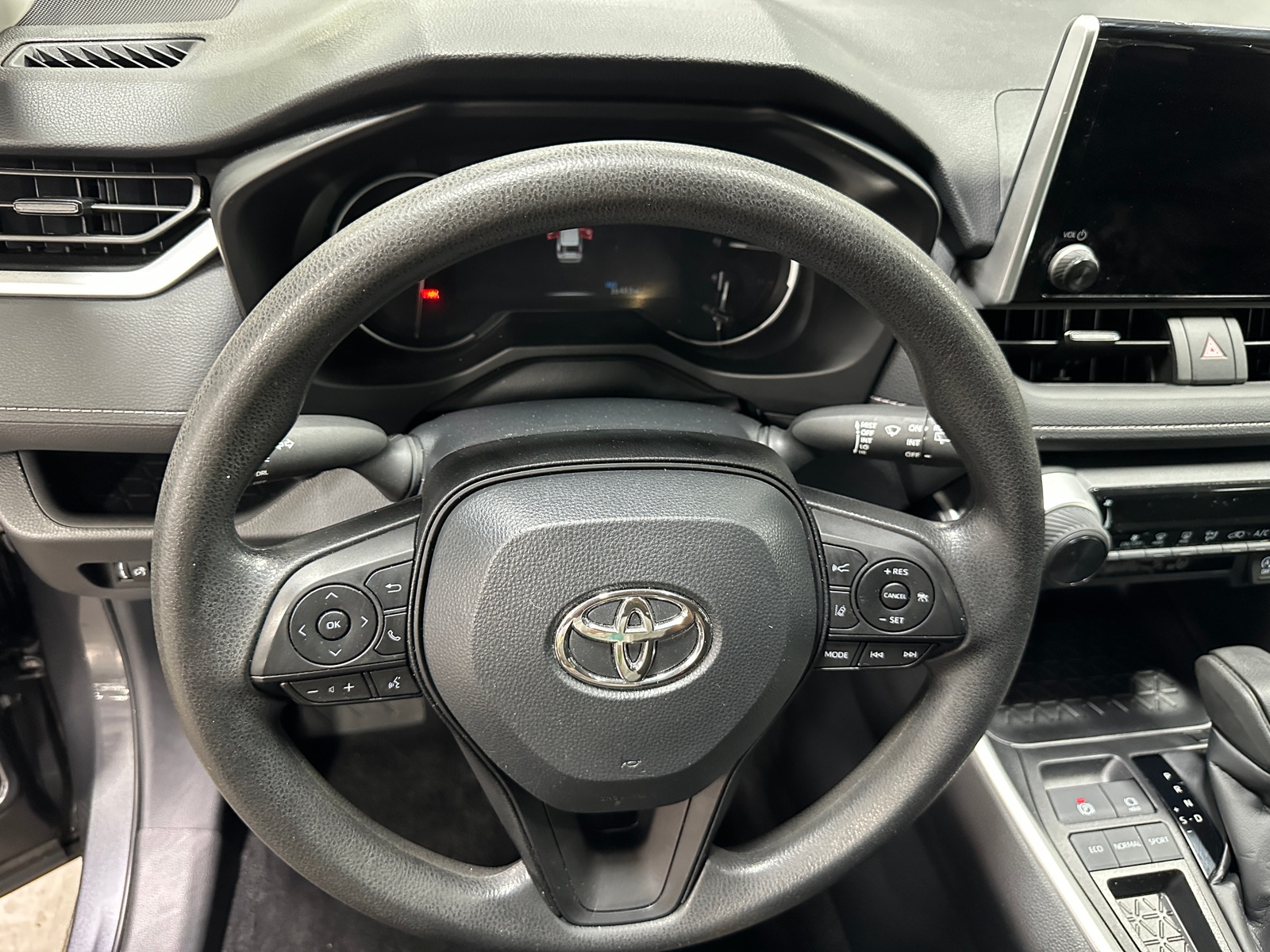 Thumbnail: 2024 Toyota RAV4 - 5