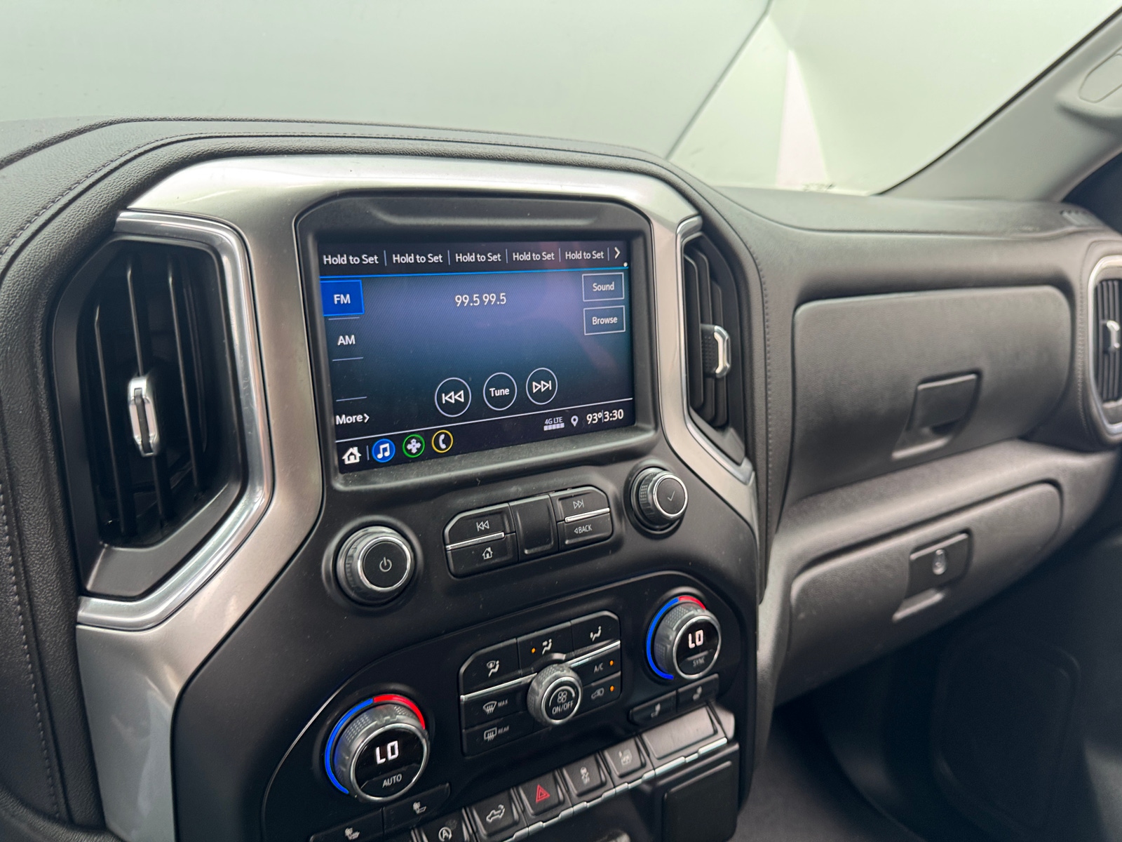 Thumbnail: 2020 Chevrolet Silverado 1500 - 4