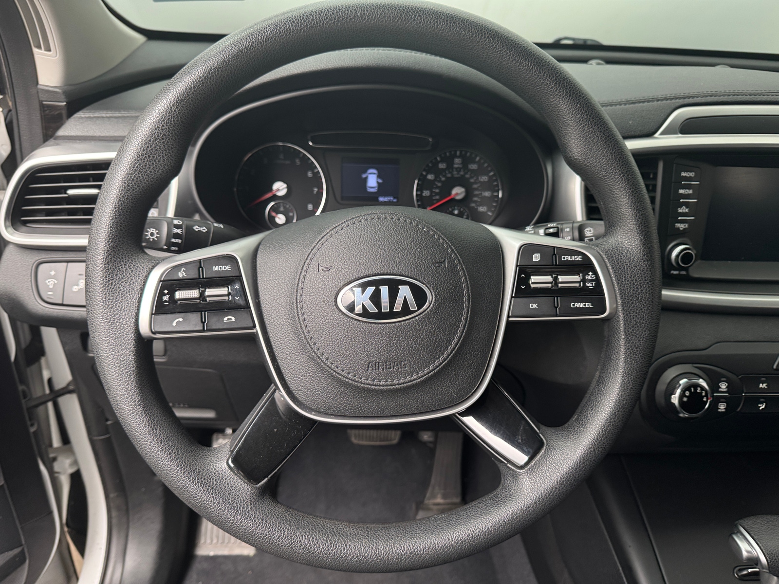 Thumbnail: 2019 Kia Sorento - 5