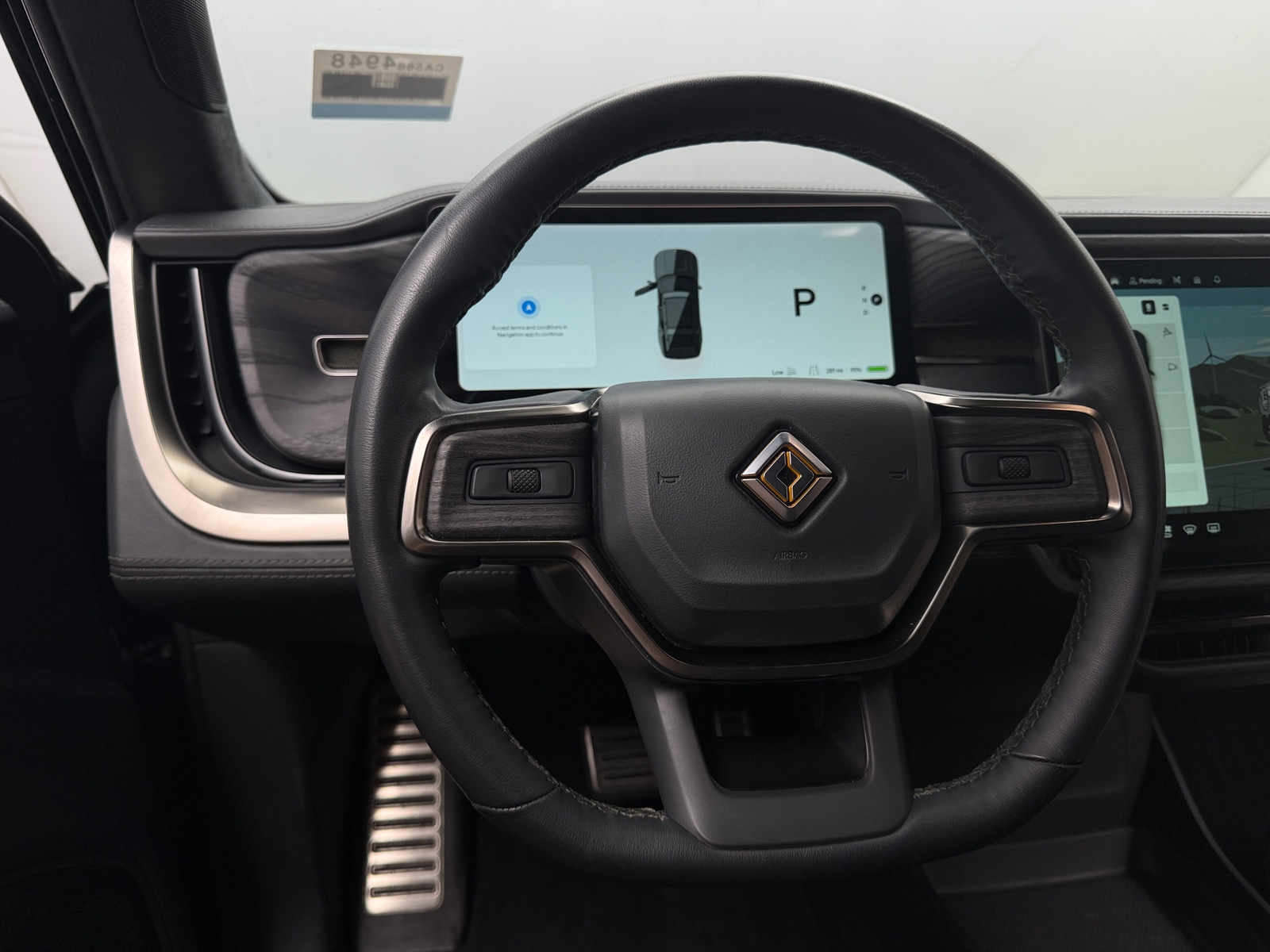 Thumbnail: 2023 Rivian R1S - 4