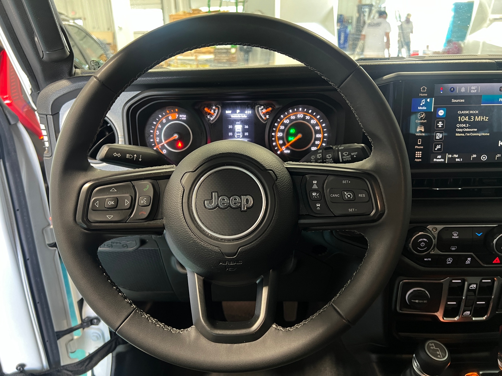 Thumbnail: 2025 Jeep Wrangler - 5