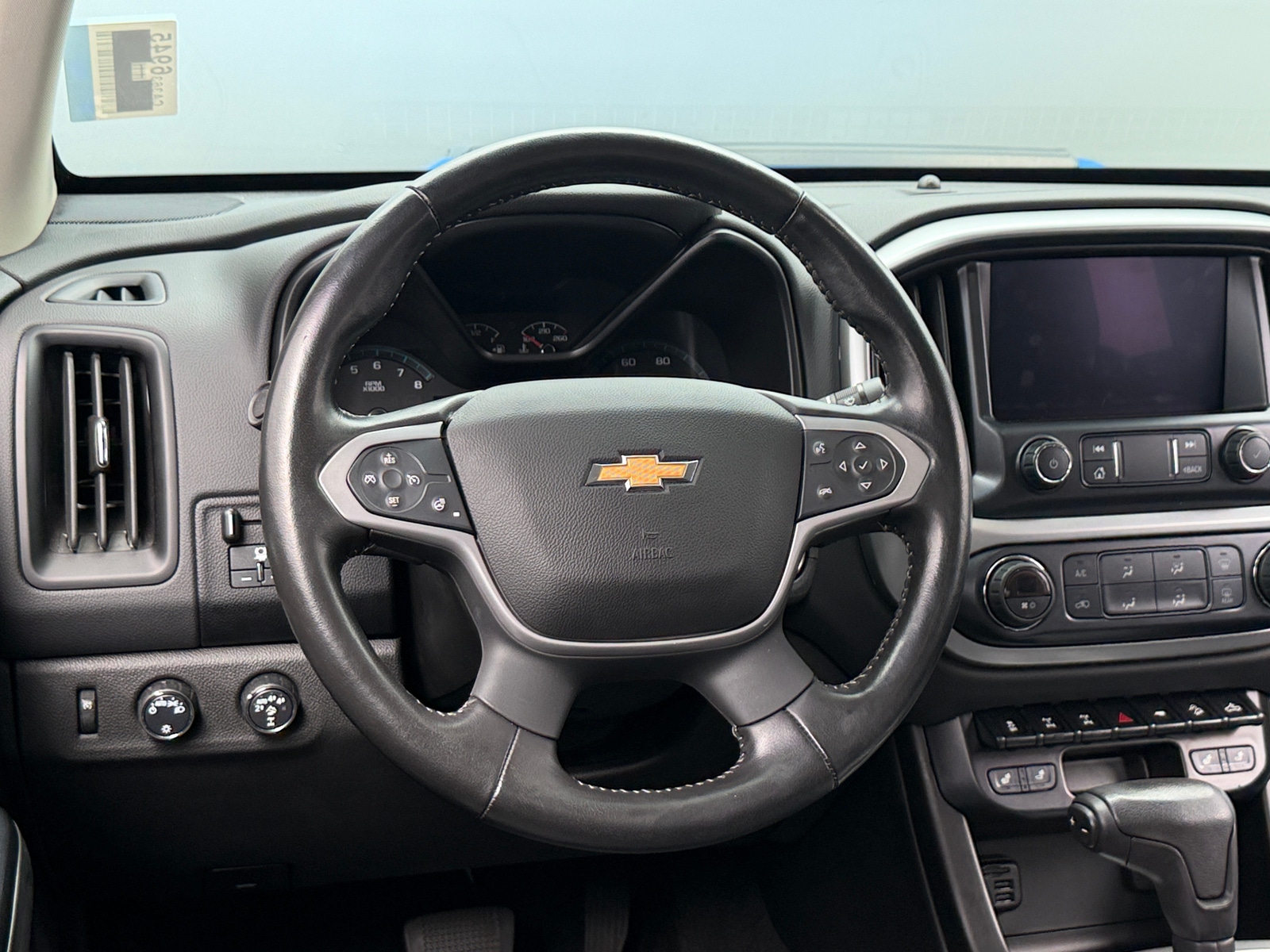 Thumbnail: 2021 Chevrolet Colorado - 4