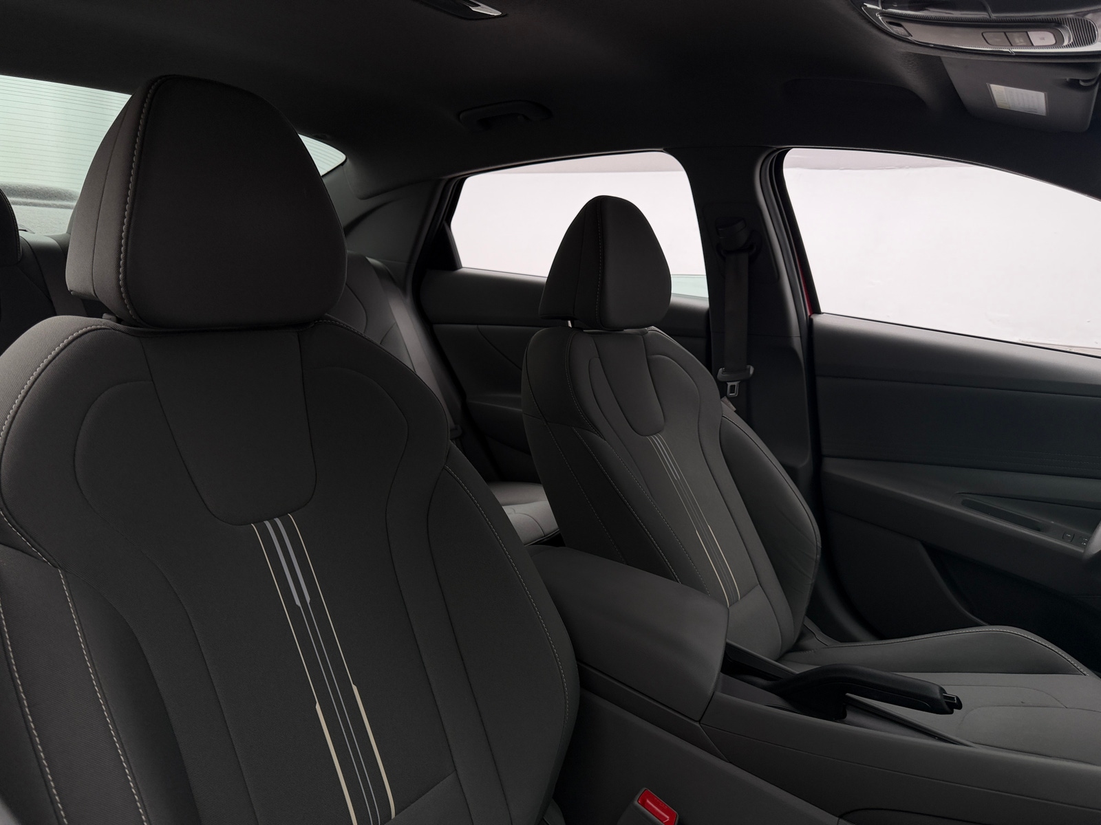 Thumbnail: 2023 Hyundai Elantra - 2