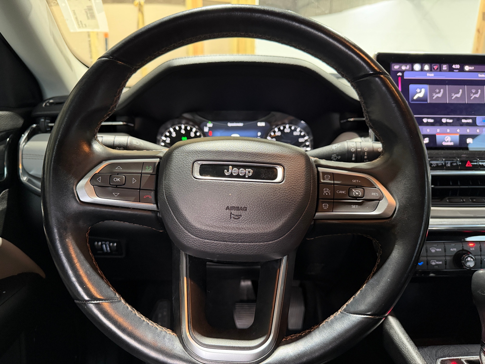 Thumbnail: 2022 Jeep Compass - 4