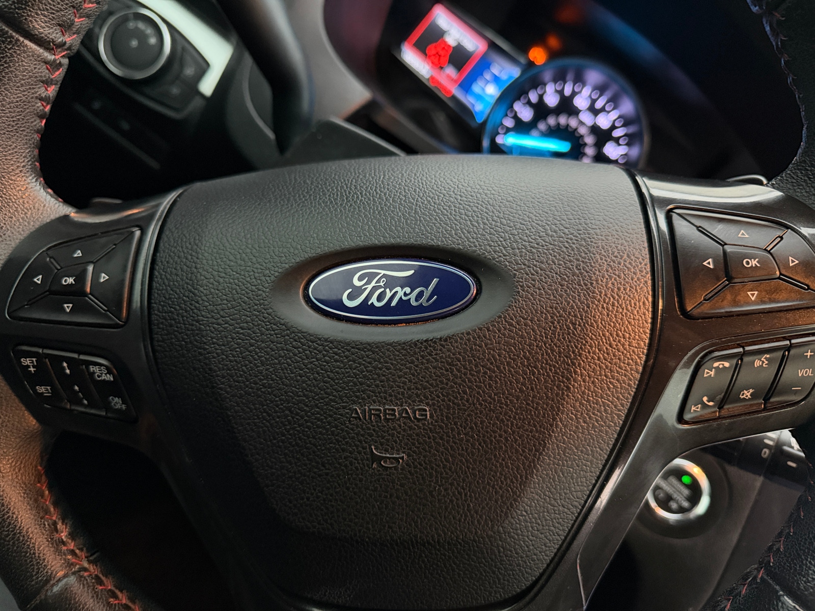 Thumbnail: 2018 Ford Explorer - 4