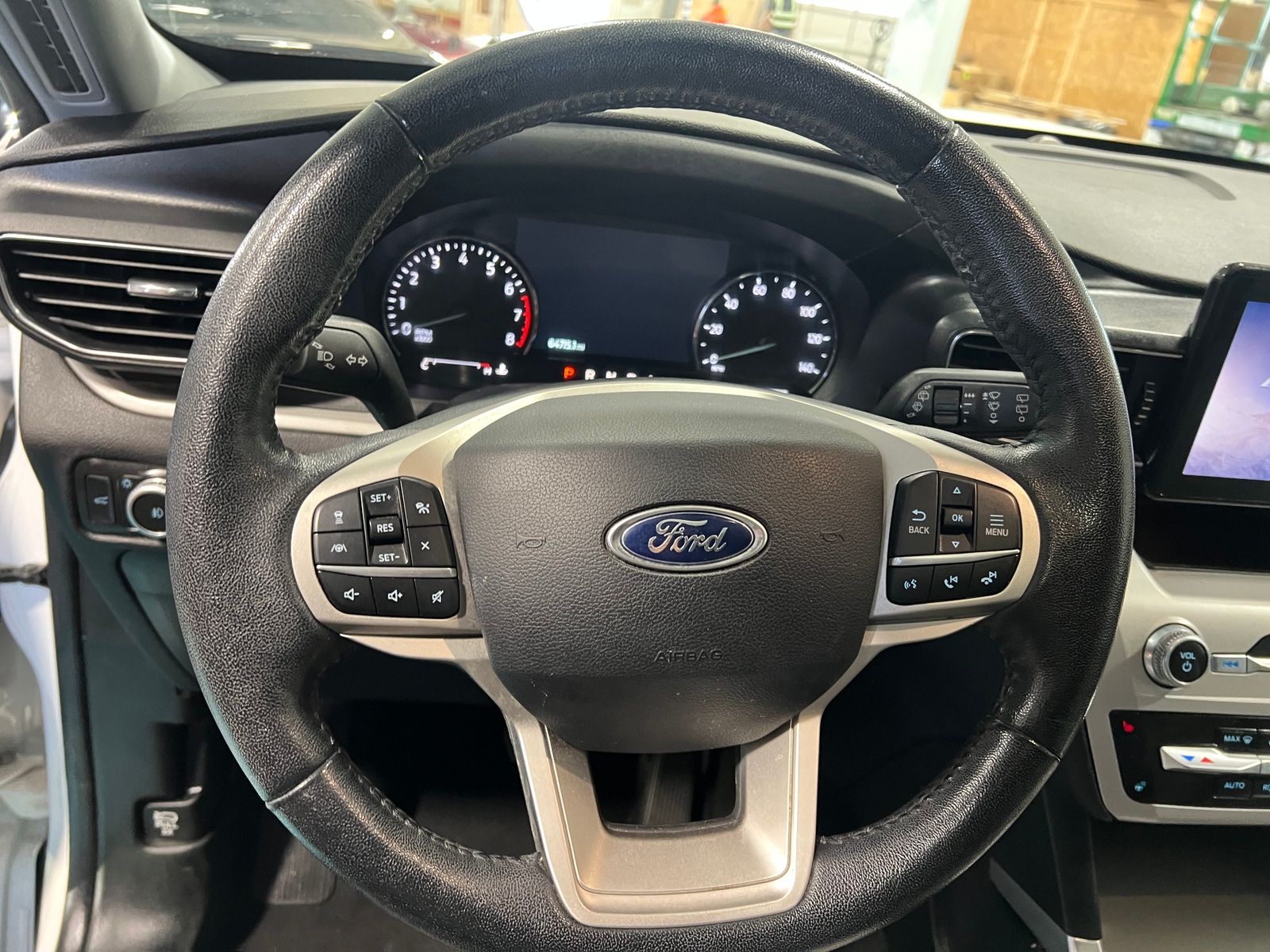 Thumbnail: 2021 Ford Explorer - 4