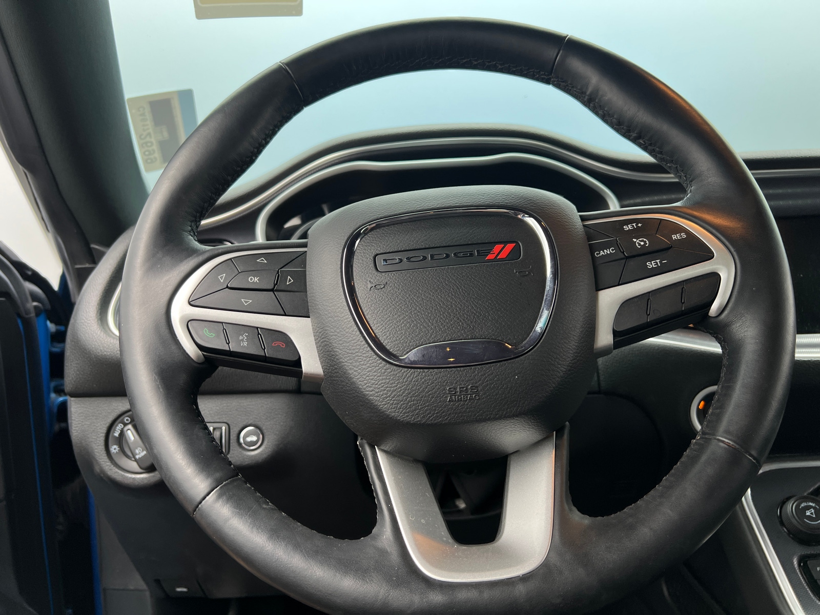 Thumbnail: 2015 Dodge Challenger - 3