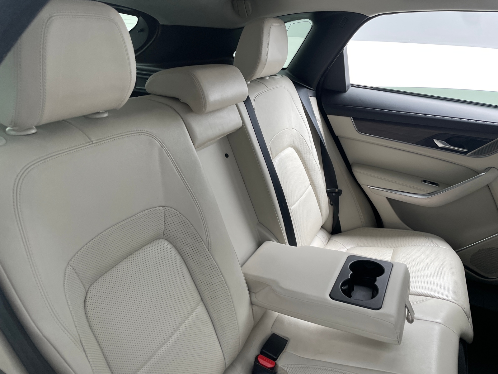 Thumbnail: 2021 Jaguar F-Pace - 5