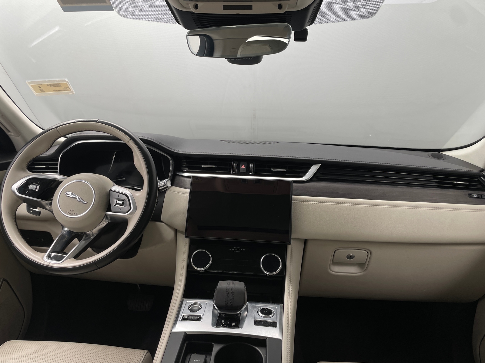 Thumbnail: 2021 Jaguar F-Pace - 2
