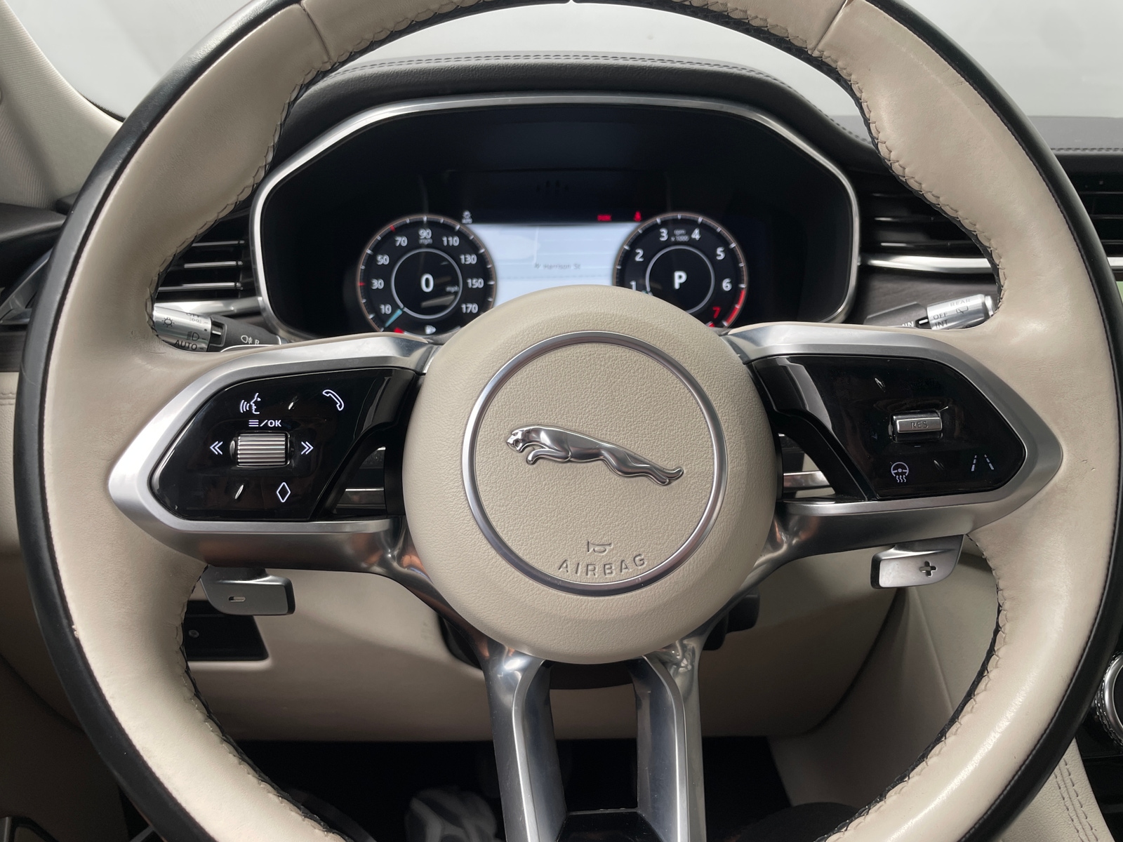Thumbnail: 2021 Jaguar F-Pace - 4