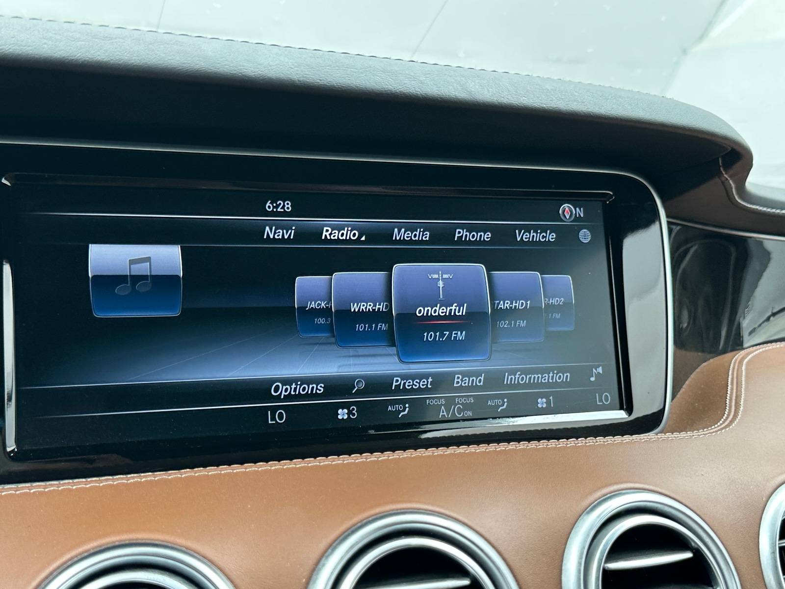 Thumbnail: 2017 Mercedes-Benz S-Class - 3