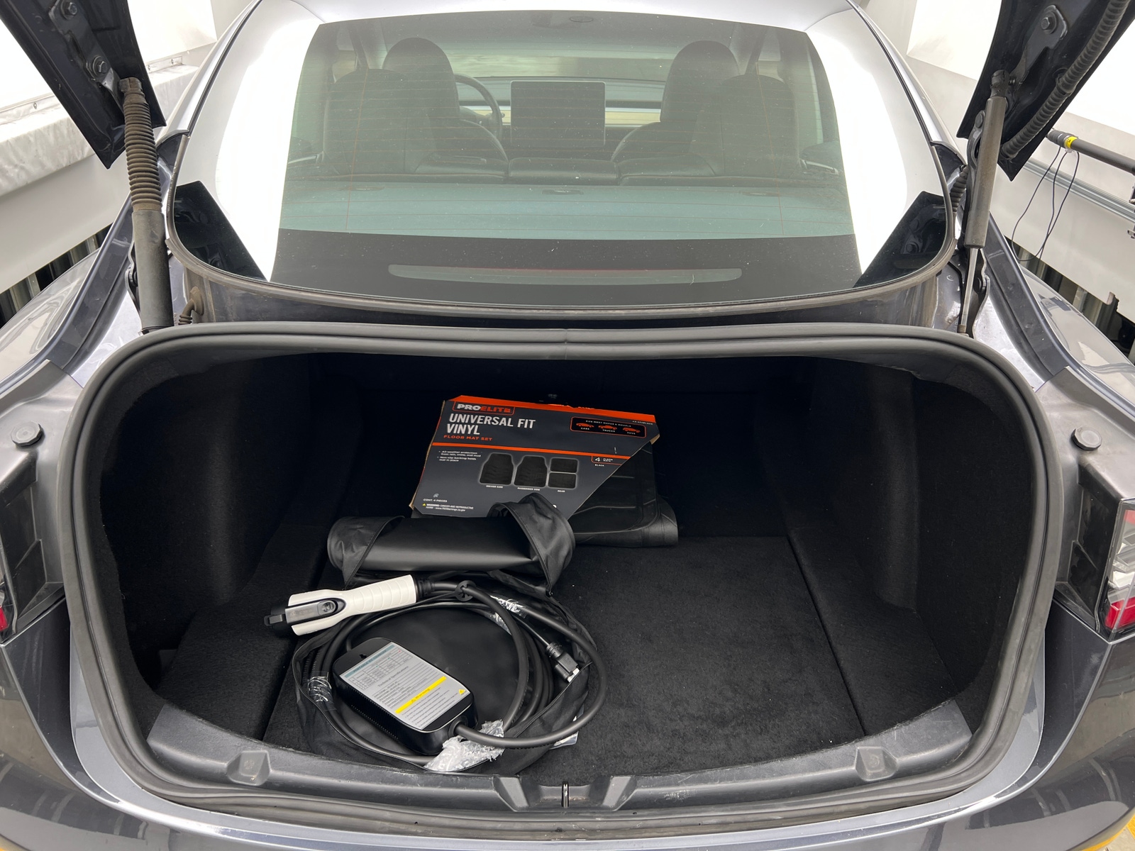 Thumbnail: 2023 Tesla Model 3 - 6