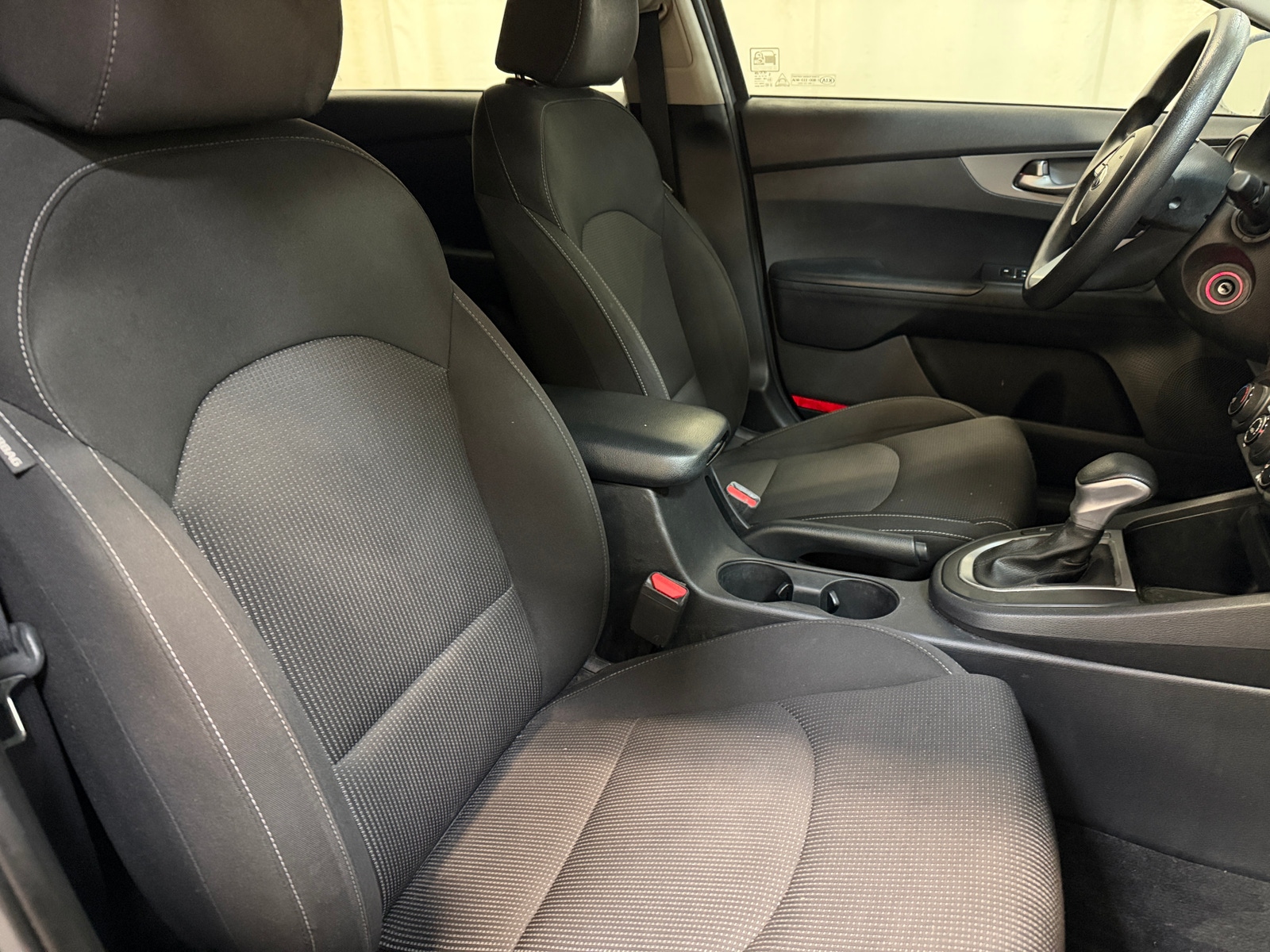 Thumbnail: 2021 Kia Forte - 2