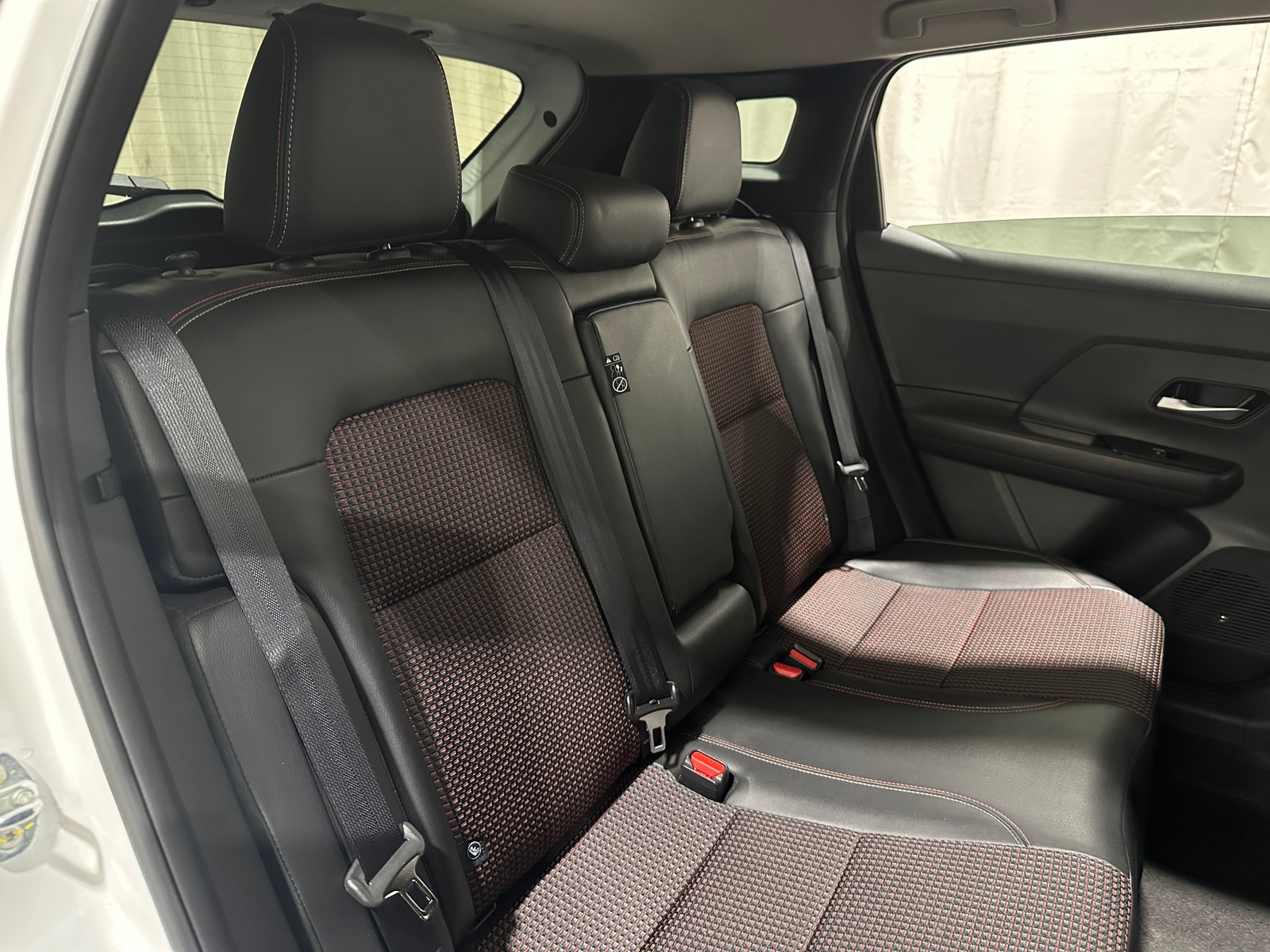 Thumbnail: 2026 Nissan Kicks - 5