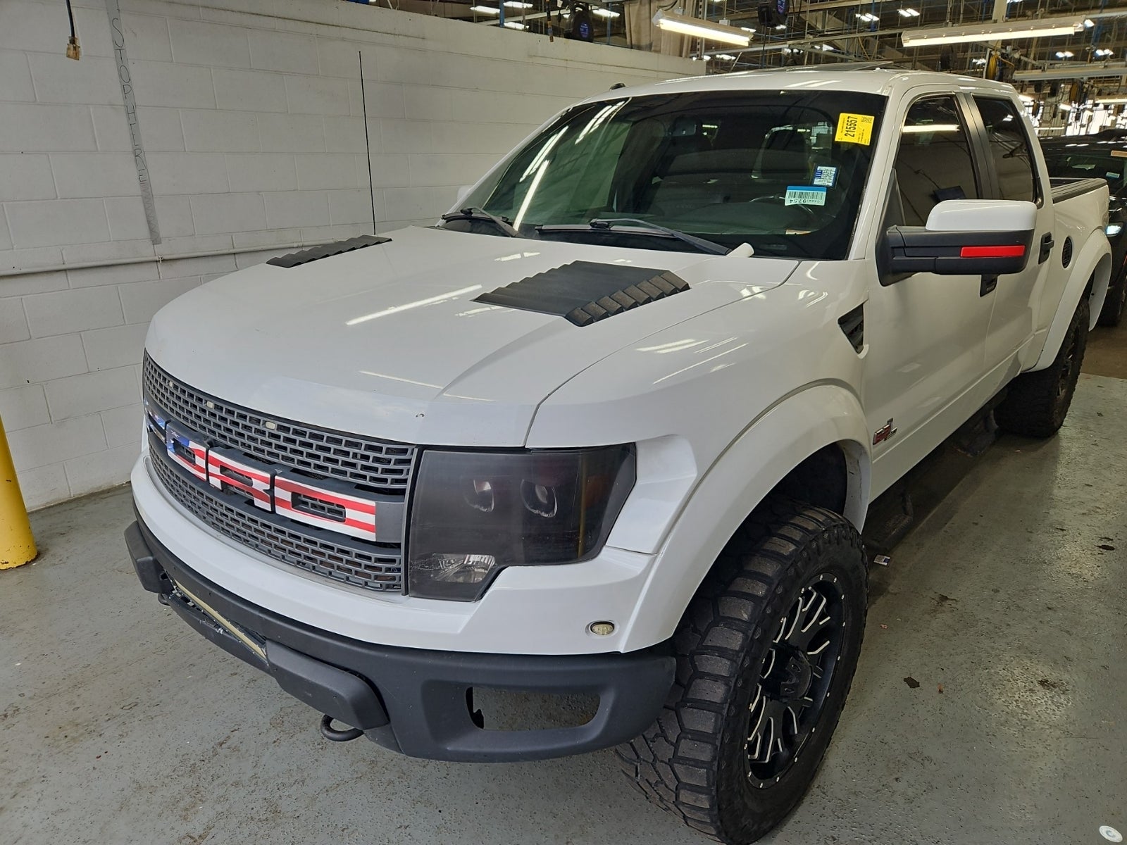 2012 Ford F-150 4WD Supercrew 145" SVT Raptor