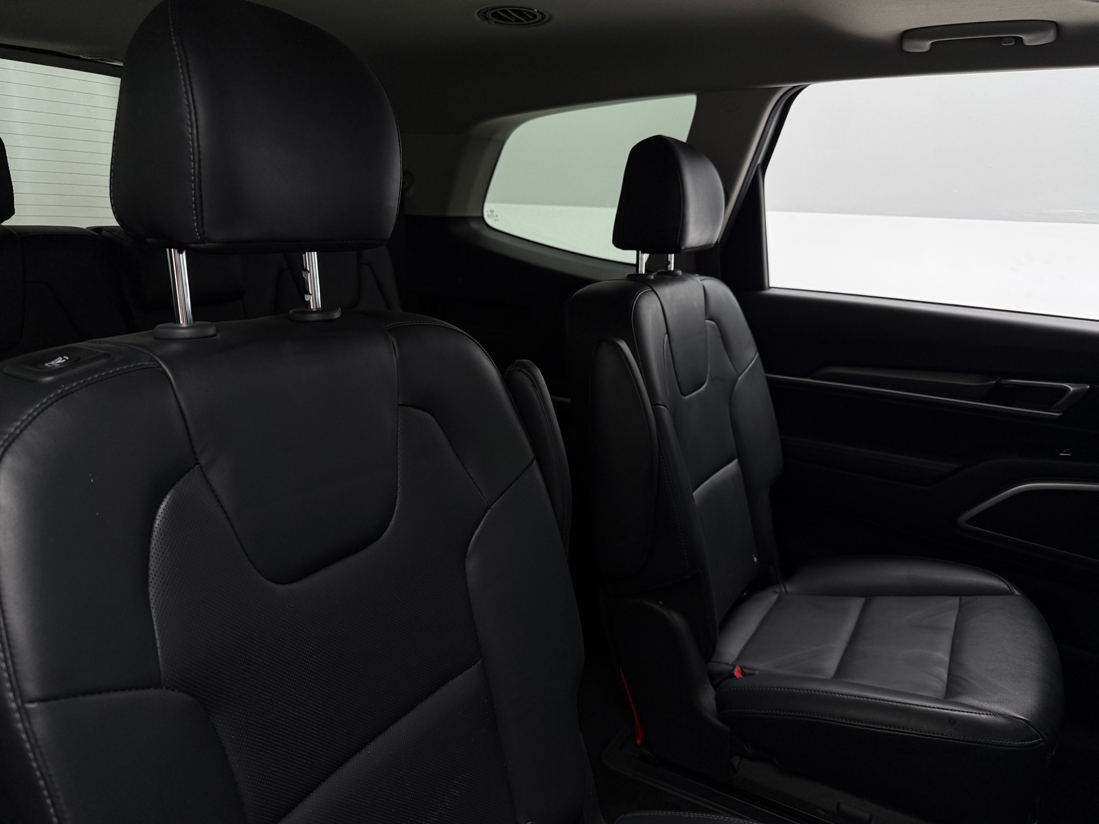 Thumbnail: 2020 Kia Telluride - 5