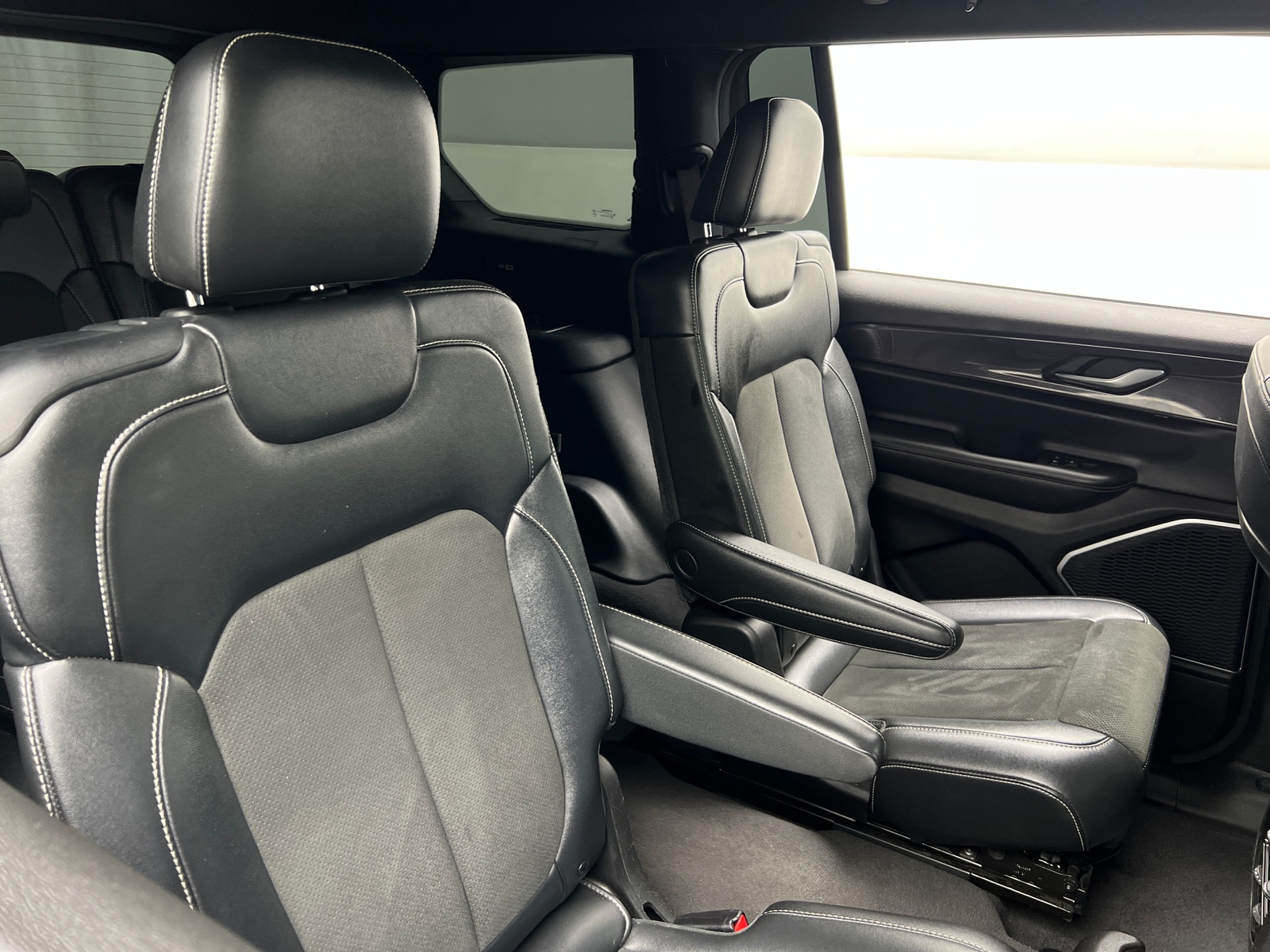 Thumbnail: 2021 Jeep Grand Cherokee L - 5
