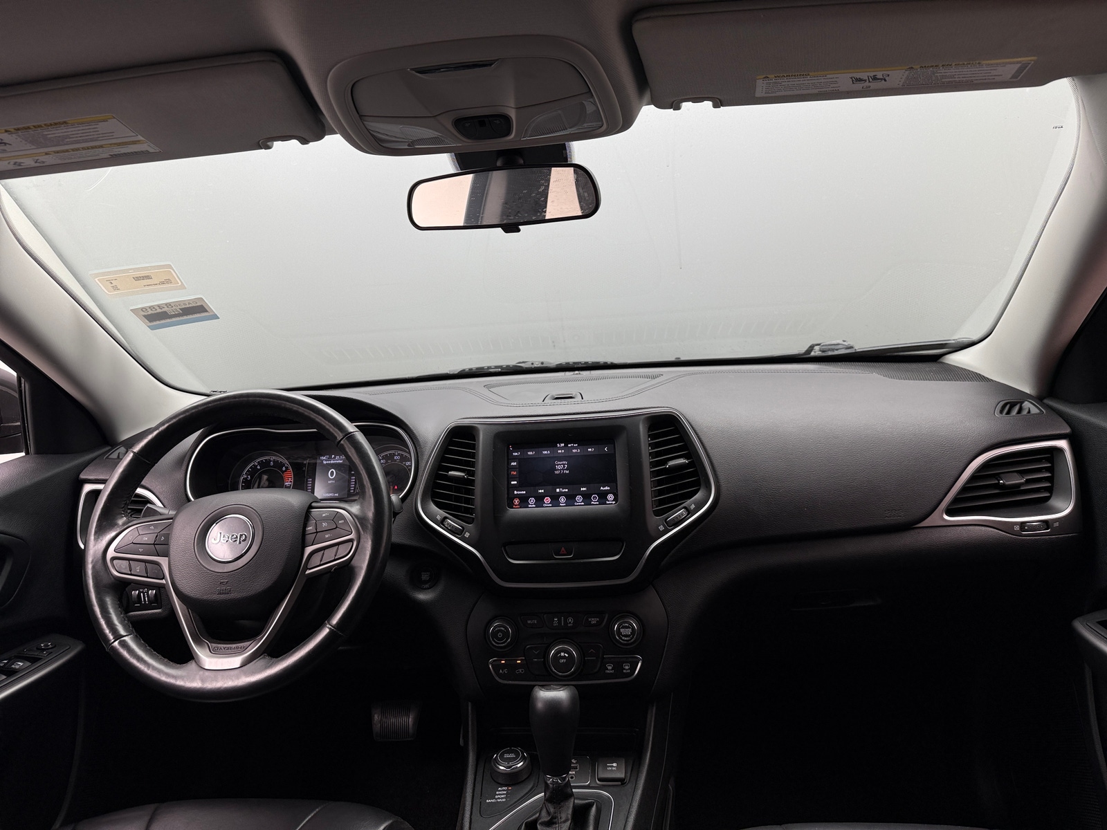 Thumbnail: 2019 Jeep Cherokee - 3