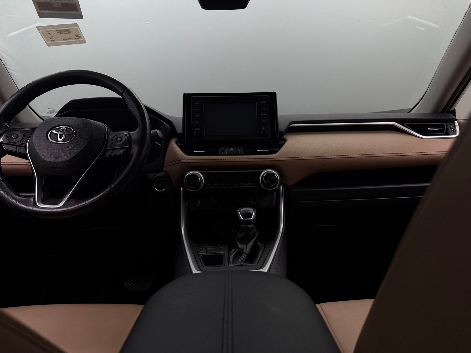 Thumbnail: 2019 Toyota RAV4 - 3