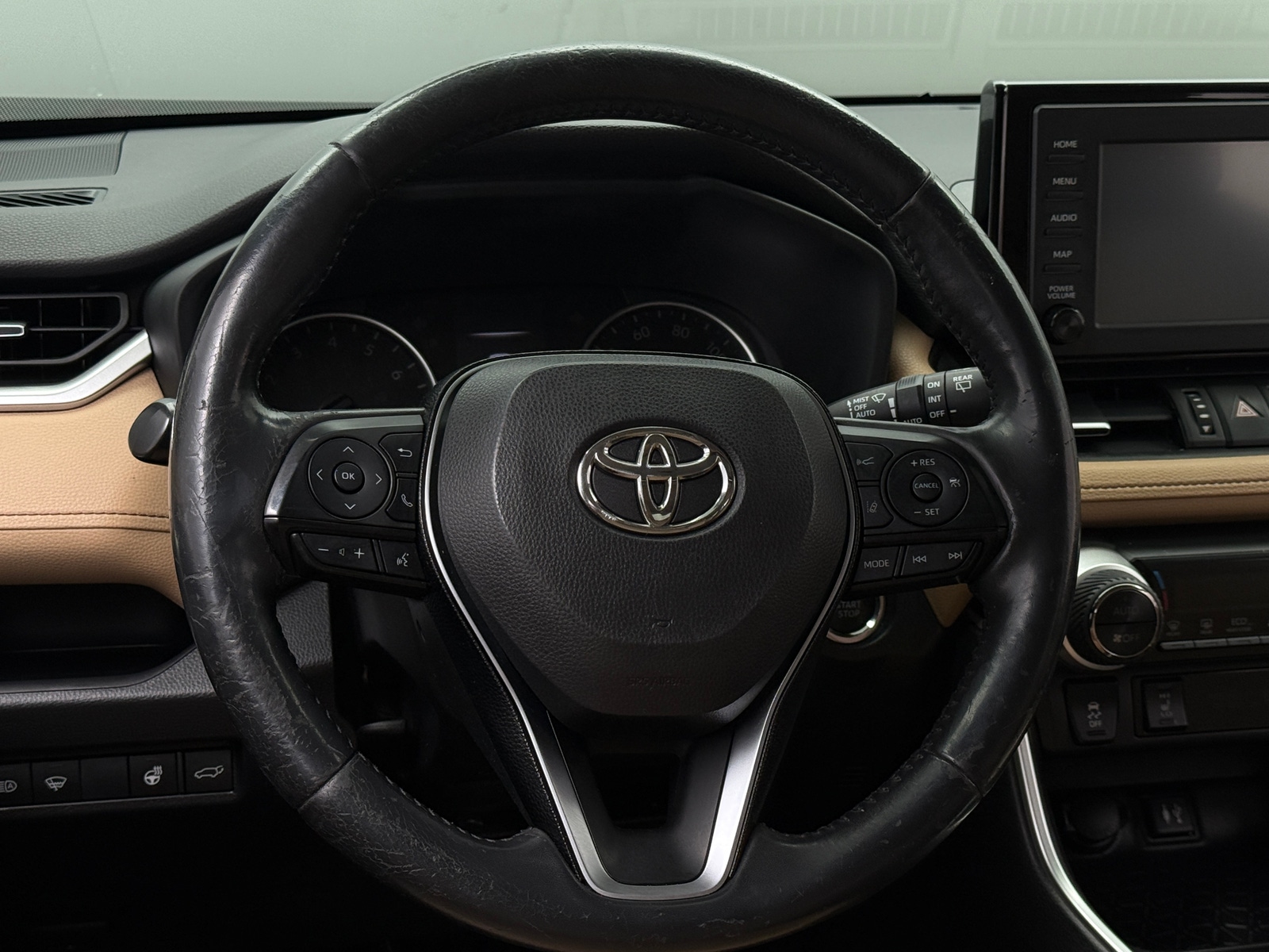 Thumbnail: 2019 Toyota RAV4 - 5