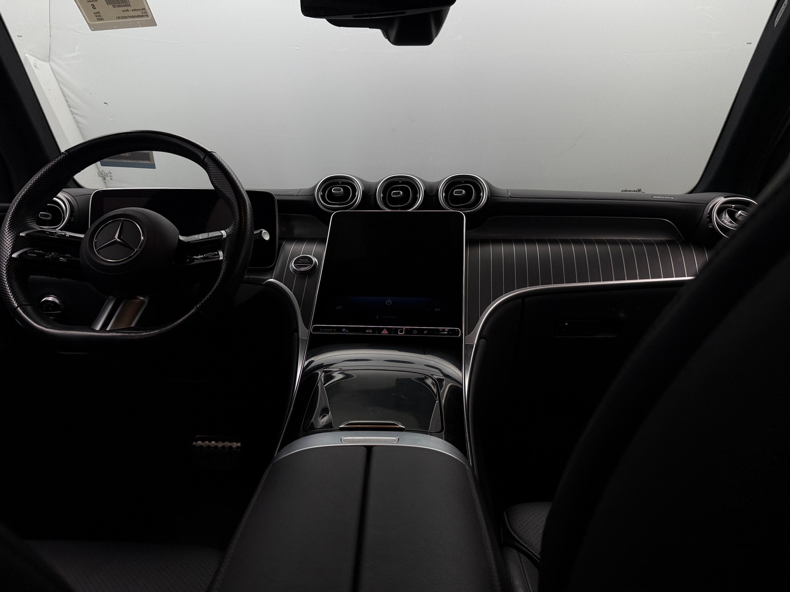Thumbnail: 2023 Mercedes-Benz GLC - 2
