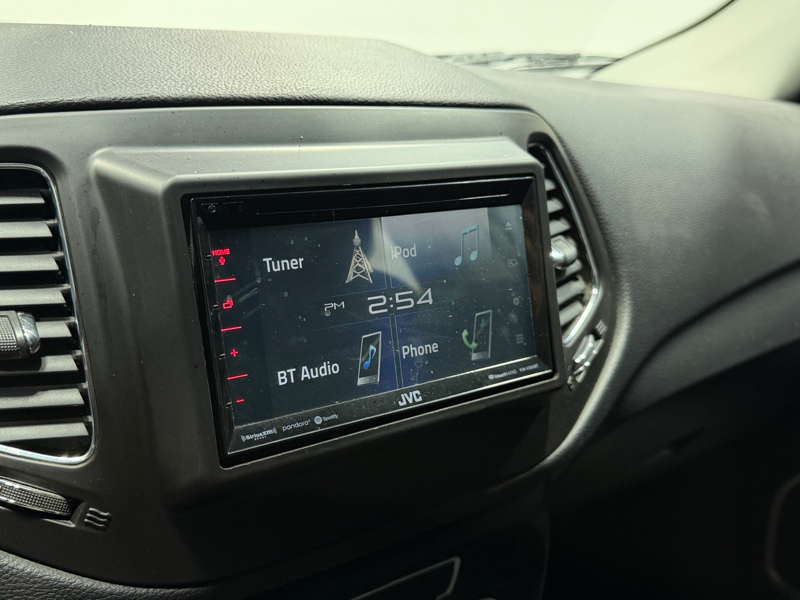 Thumbnail: 2018 Jeep Compass - 4