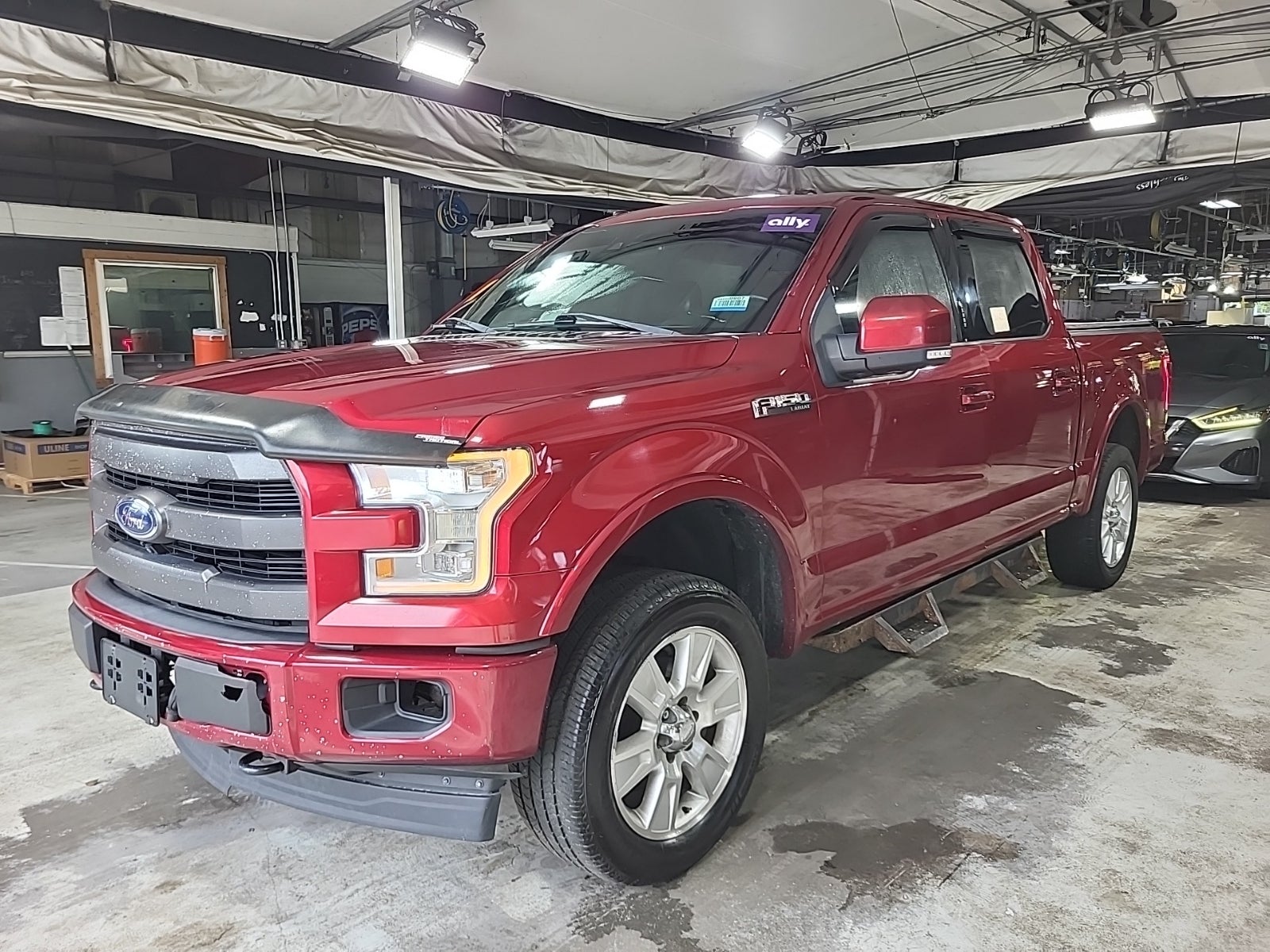 2017 Ford F-150 4WD Supercrew 145" Lariat