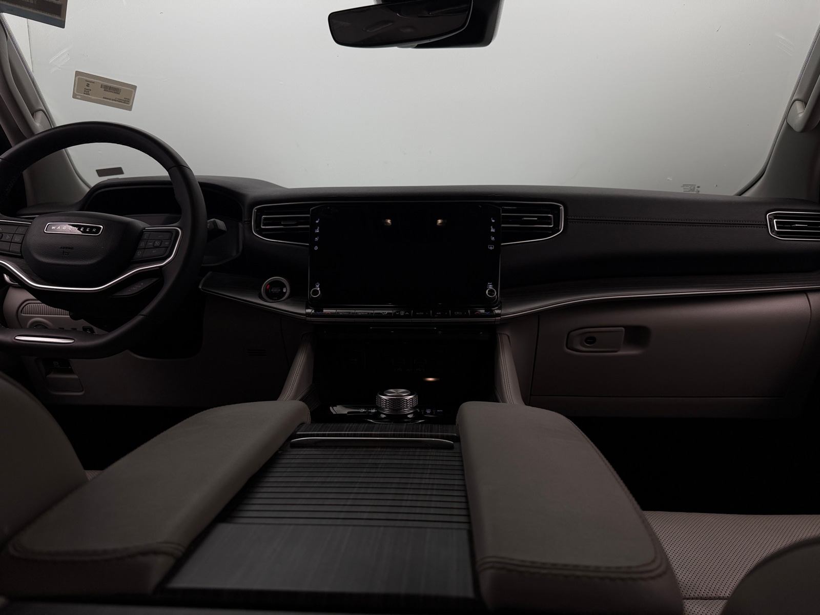 Thumbnail: 2024 Jeep Wagoneer - 2