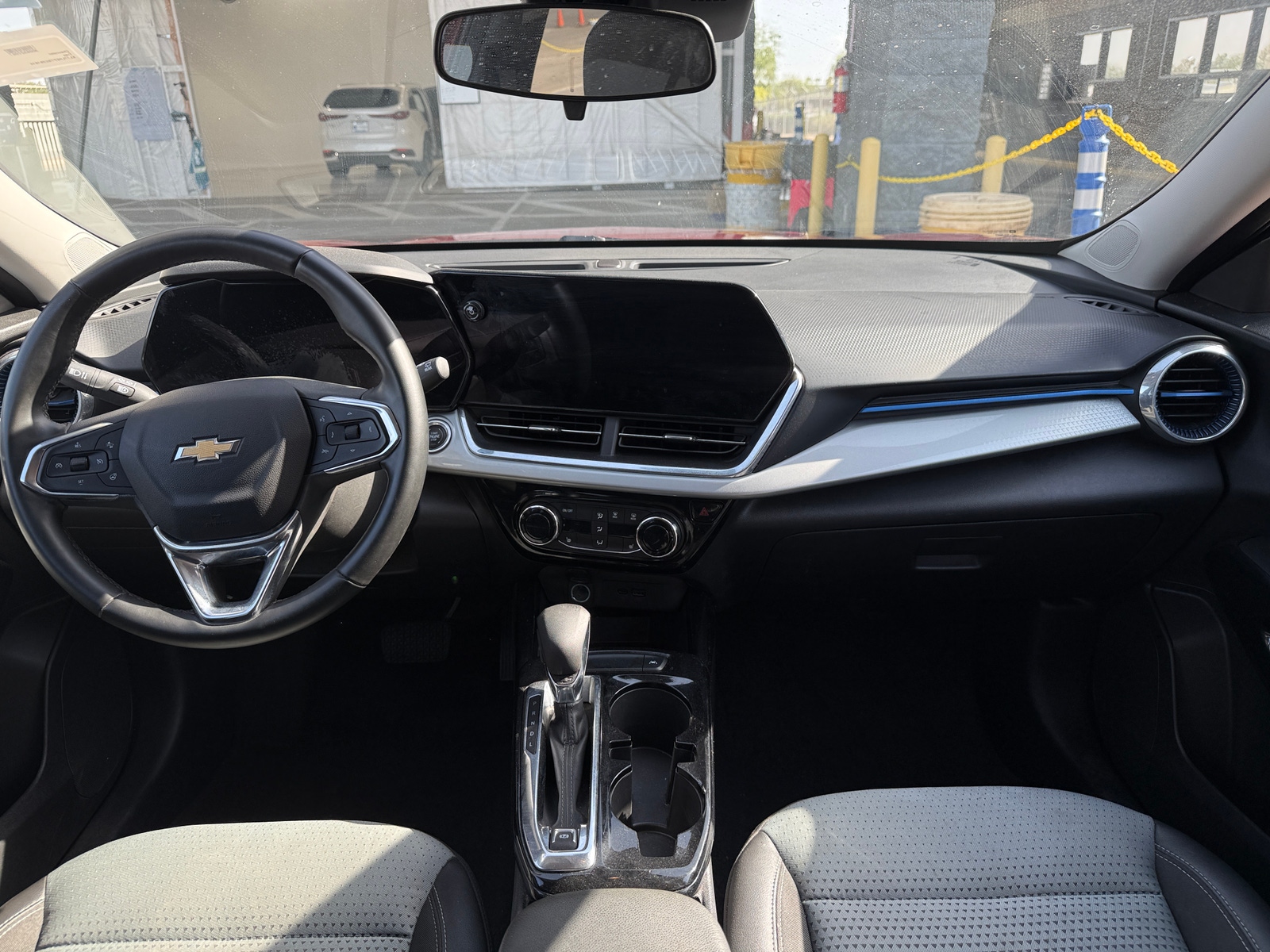 Thumbnail: 2025 Chevrolet Trax - 2