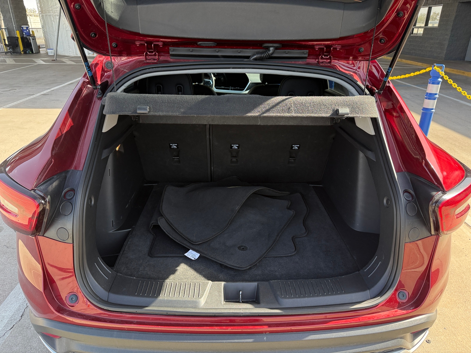 Thumbnail: 2025 Chevrolet Trax - 6