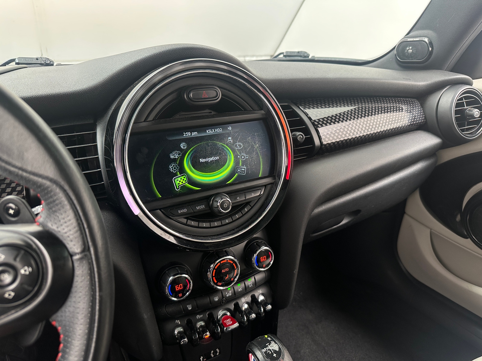Thumbnail: 2016 MINI Cooper Hardtop - 4