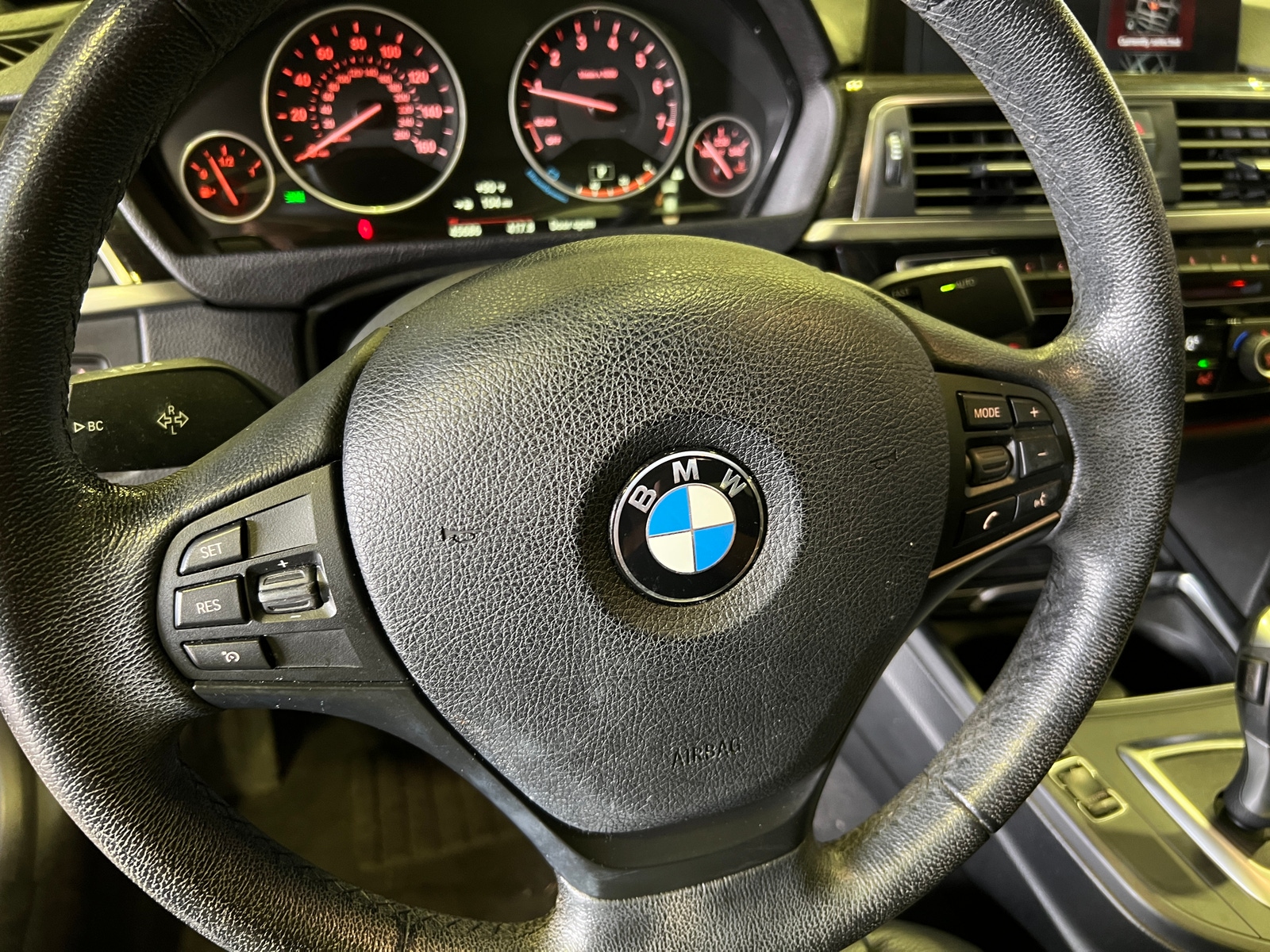 Thumbnail: 2018 BMW 3 Series - 4