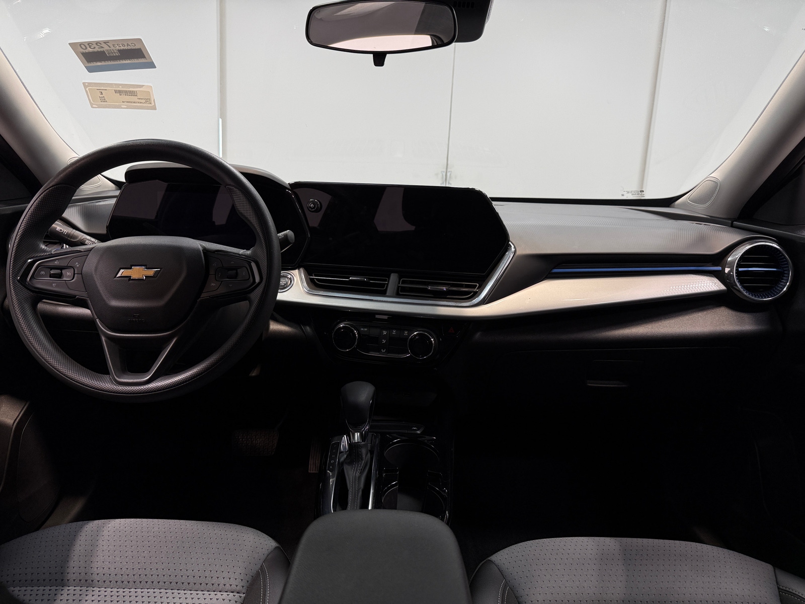 Thumbnail: 2025 Chevrolet Trax - 2