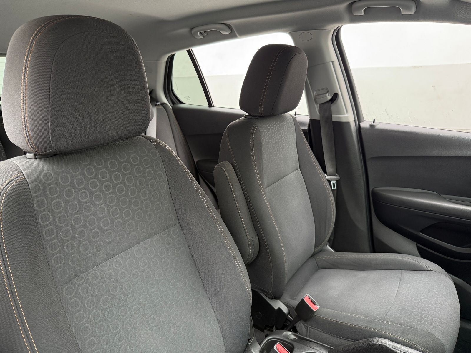 Thumbnail: 2020 Chevrolet Trax - 2