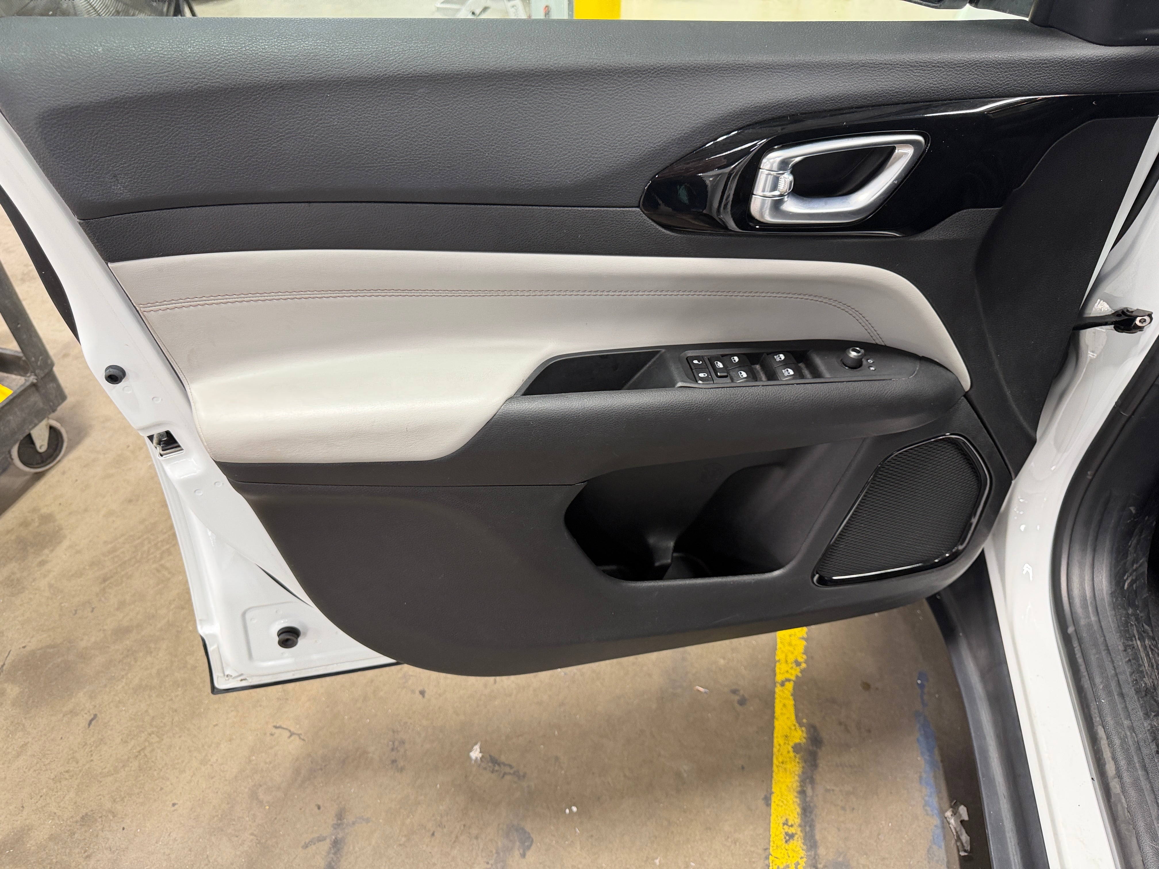 2025 Jeep Compass Limited - Photo 10