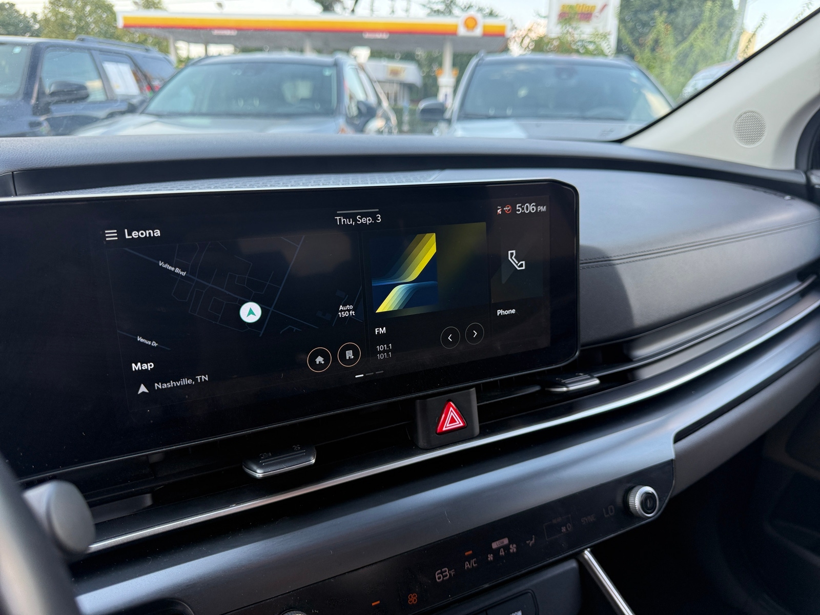 Thumbnail: 2026 Kia Carnival - 3