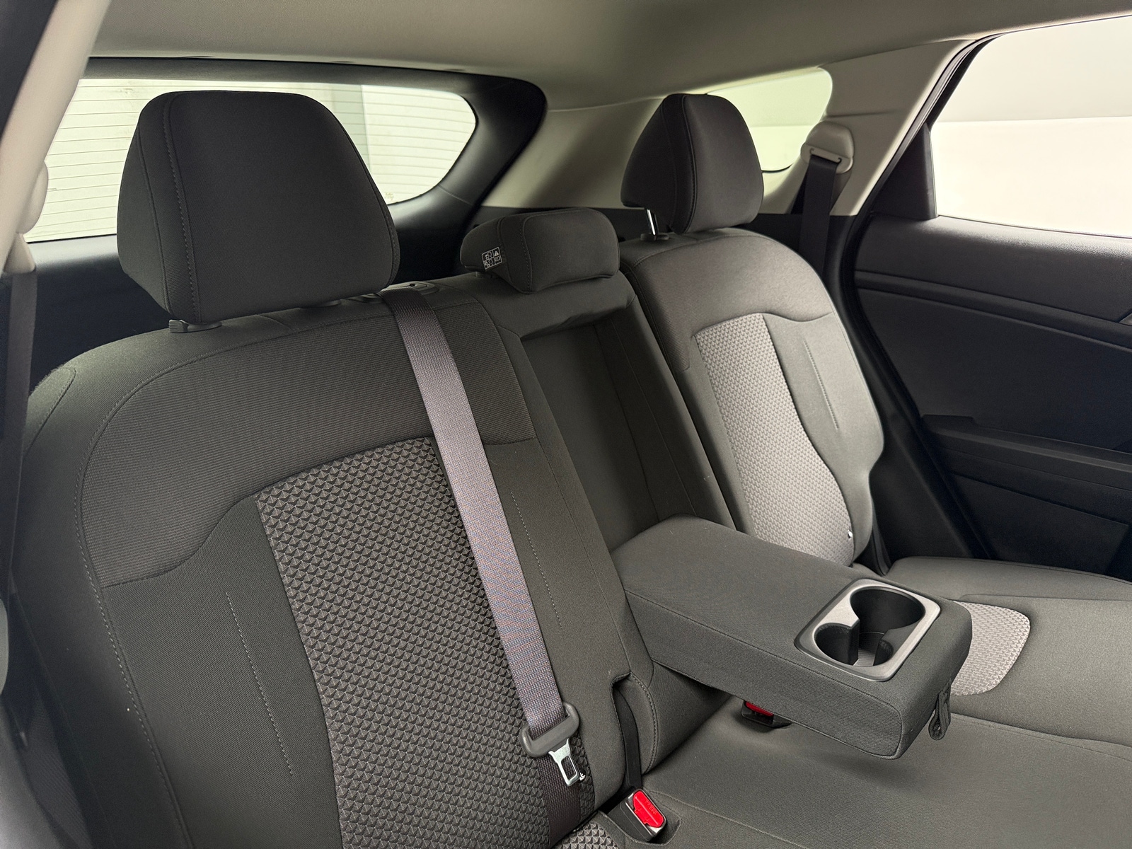 Thumbnail: 2026 Kia Sportage - 6